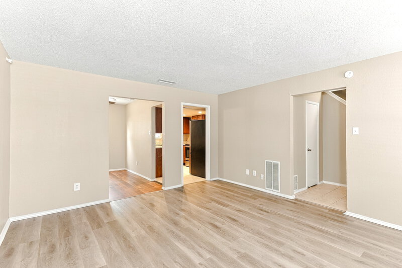 1,920/Mo, 1513 Longshadow Lane Mesquite, TX 75149 Living Room View 2