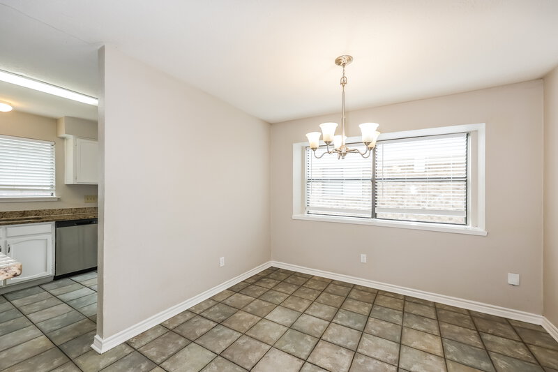 1,980/Mo, 2324 Brookdale Dr Arlington, TX 76014 Dining Room View