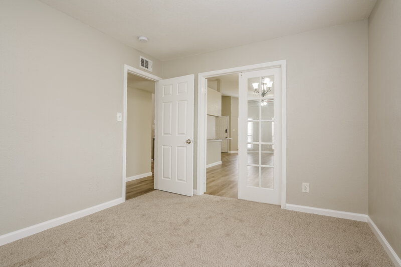 2,085/Mo, 2406 Wildbriar Dr Arlington, TX 76014 Office View