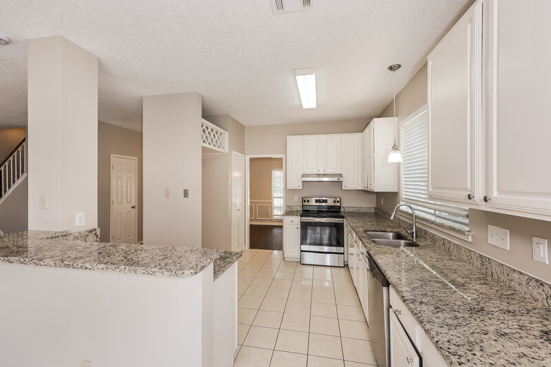 2,805/Mo, 425 Raintree Cir Desoto, TX 75115 Kitchen View