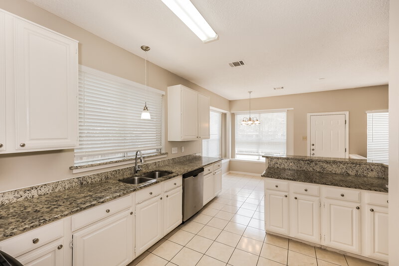 2,805/Mo, 425 Raintree Cir Desoto, TX 75115 Kitchen View 2