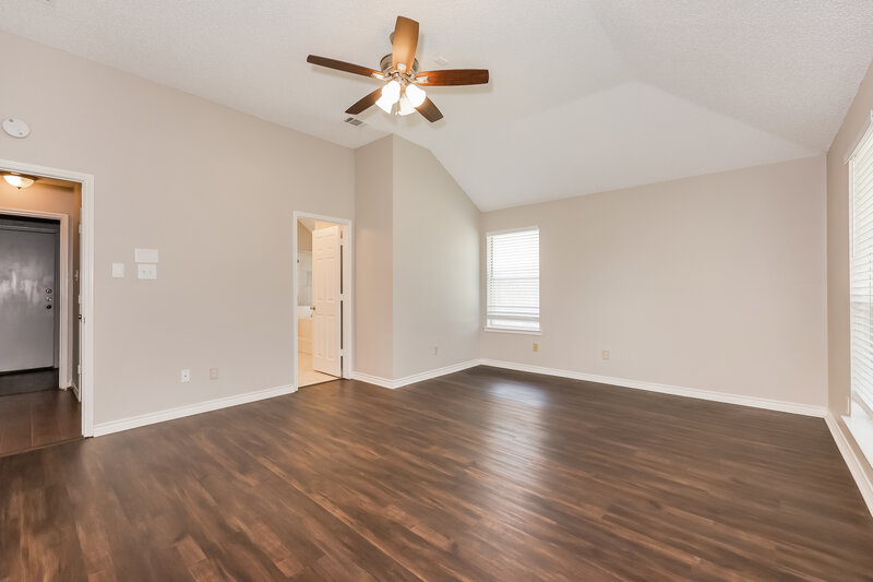 2,805/Mo, 425 Raintree Cir Desoto, TX 75115 Main Bedroom View 2