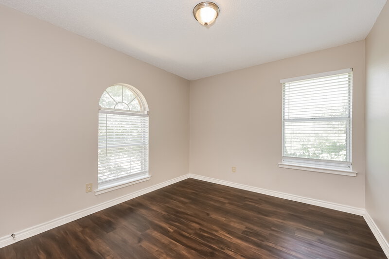 2,805/Mo, 425 Raintree Cir Desoto, TX 75115 Bedroom View 2