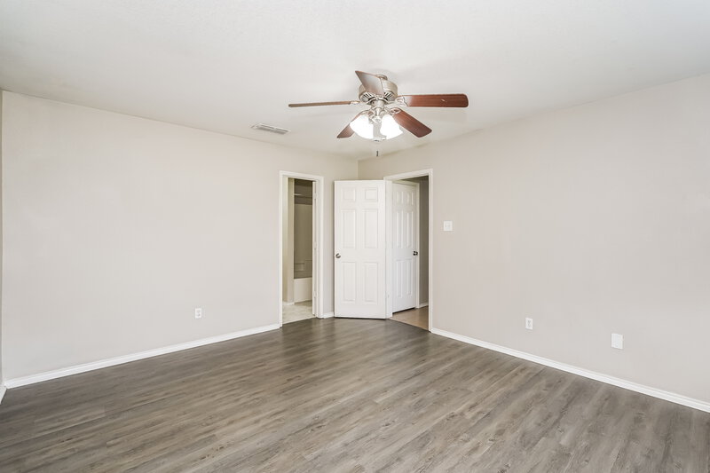1,790/Mo, 2500 Ensenada Lane Fort Worth, TX 76108 Main Bedroom View 2