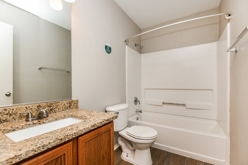 2,010/Mo, 2521 Prospect Hill Dr Fort Worth, TX 76123 Bathroom View