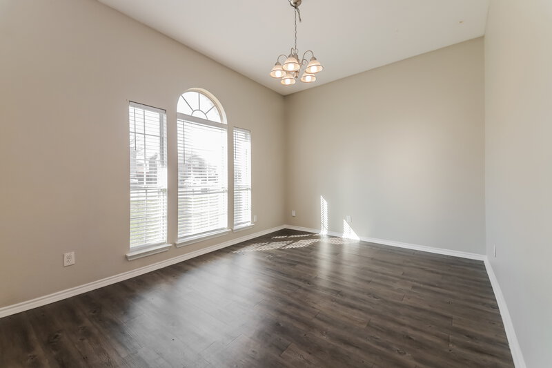 2,105/Mo, 12830 Park Hill Court Balch Springs, TX 75180 Dining Room View