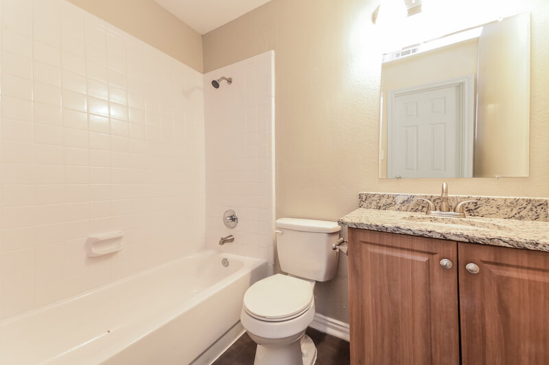 2,105/Mo, 12830 Park Hill Court Balch Springs, TX 75180 Bathroom View