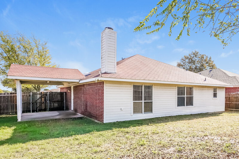 2,040/Mo, 900 Springfield Dr Cedar Hill, TX 75104 Rear View