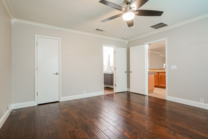 3,040/Mo, 711 River Run Dr Glenn Heights, TX 75154 Main Bedroom View 2