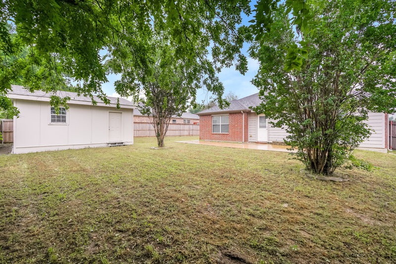 3,040/Mo, 711 River Run Dr Glenn Heights, TX 75154 Rear View