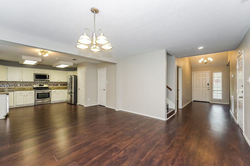 2,465/Mo, 944 Aspen Dr Desoto, TX 75115 Dining Room View 3