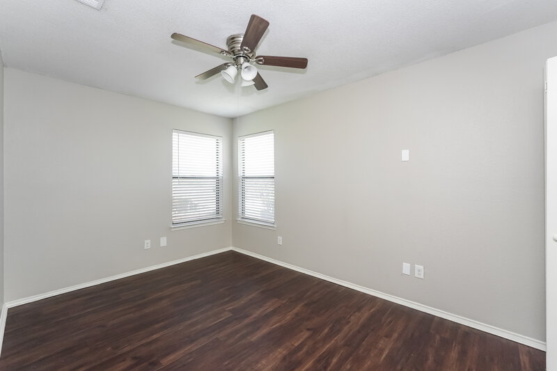 2,465/Mo, 944 Aspen Dr Desoto, TX 75115 Bedroom View