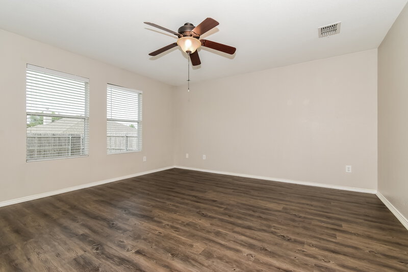 1,945/Mo, 1117 Augustin Dr Princeton, TX 75407 Main Bedroom View