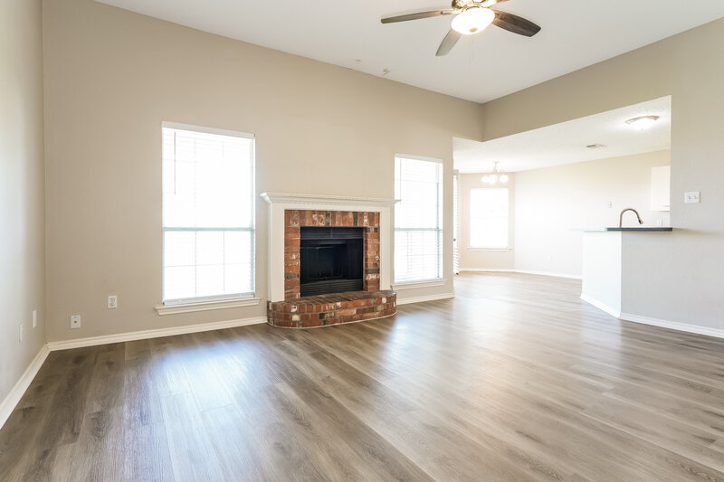 2,050/Mo, 321 Sondra Way Red Oak, TX 75154 Living Room View