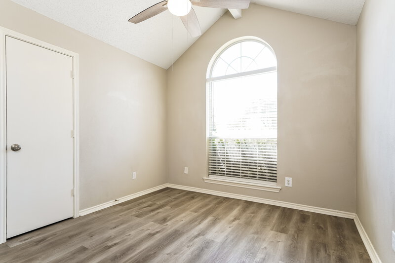 2,050/Mo, 321 Sondra Way Red Oak, TX 75154 Bedroom View 3