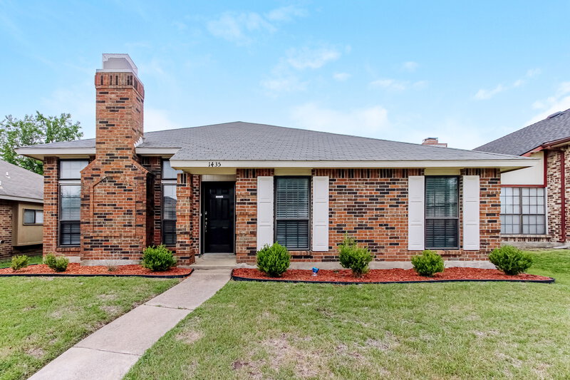 2,105/Mo, 1435 Colborne Dr Mesquite, TX 75149 External View
