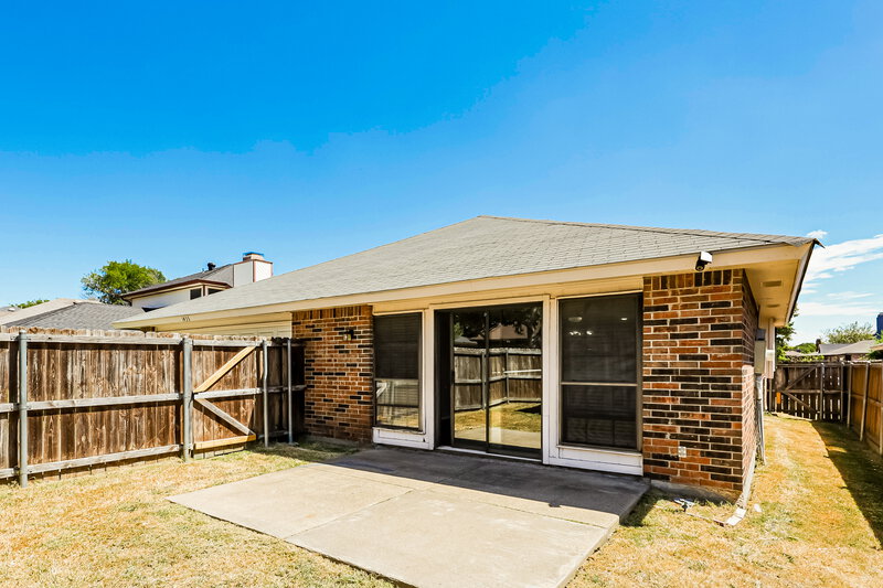 0/Mo, 1435 Colborne Dr Mesquite, TX 75149 Rear View