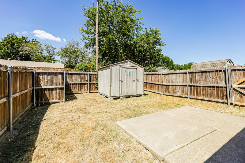 0/Mo, 1435 Colborne Dr Mesquite, TX 75149 Rear View 2