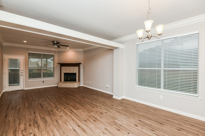 2,115/Mo, 9908 Legacy Dr Fort Worth, TX 76108 Dining Room View 3
