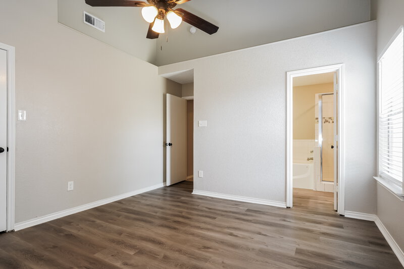 1,965/Mo, 705 Nightingale Cir Mansfield, TX 76063 Main Bedroom View 2