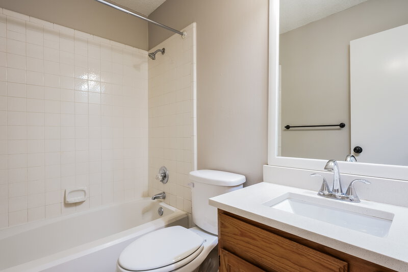 1,965/Mo, 705 Nightingale Cir Mansfield, TX 76063 Bathroom View