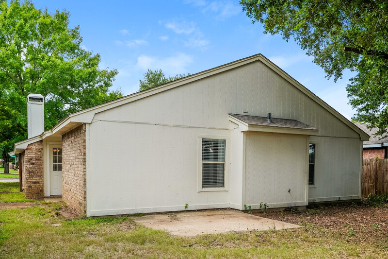 1,965/Mo, 705 Nightingale Cir Mansfield, TX 76063 Rear View