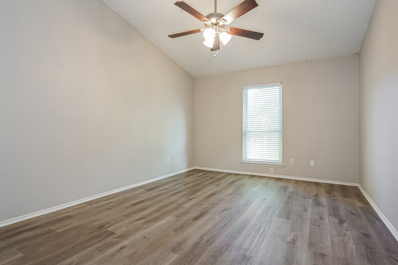 1,830/Mo, 7401 Meadow Creek Drive Fort Worth, TX 76133 Main Bedroom View 2