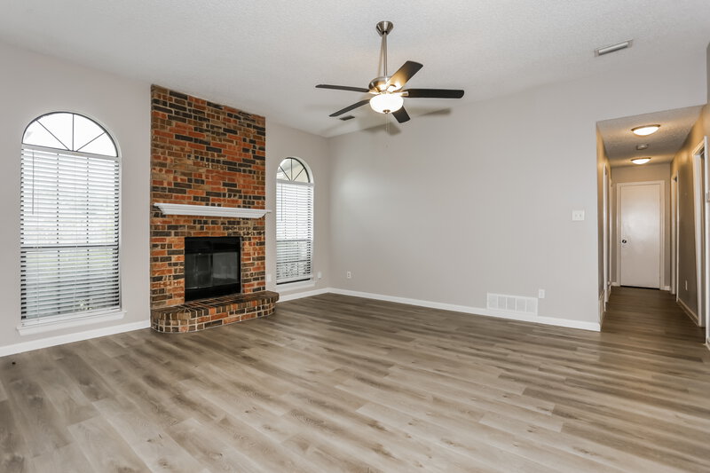 2,030/Mo, 1408 Chapman Dr Lancaster, TX 75134 Living Room View