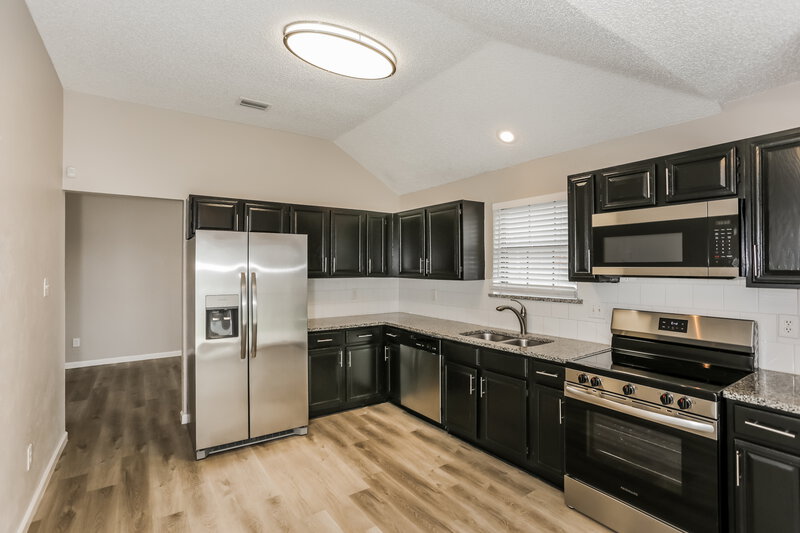 2,030/Mo, 1408 Chapman Dr Lancaster, TX 75134 Kitchen View