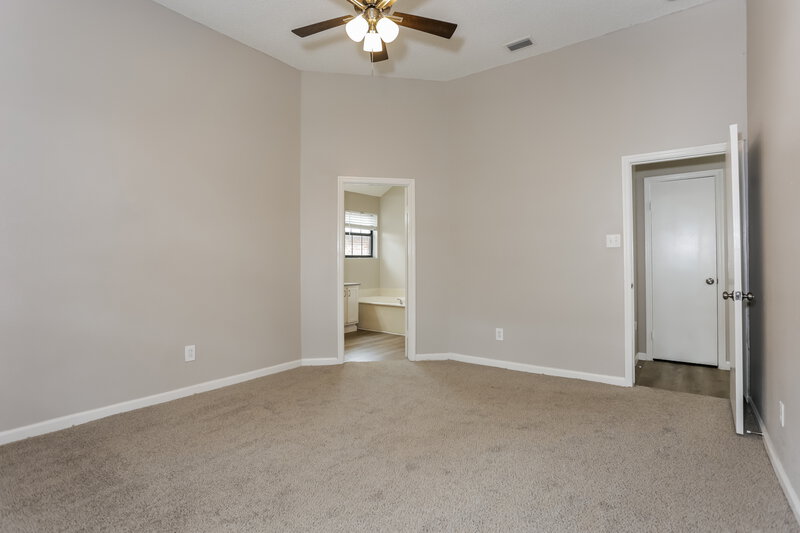 2,030/Mo, 1408 Chapman Dr Lancaster, TX 75134 Main Bedroom View 2
