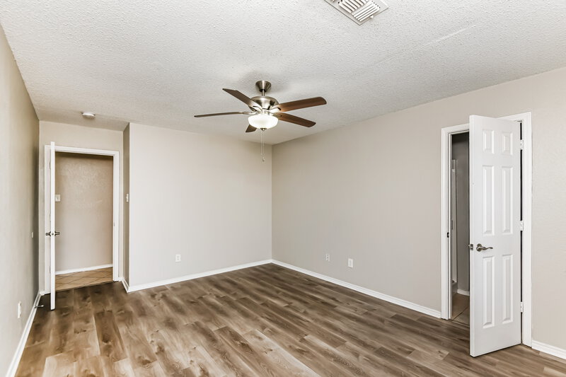 2,015/Mo, 7027 Nohl Ranch Road Fort Worth, TX 76133 Main Bedroom View 2