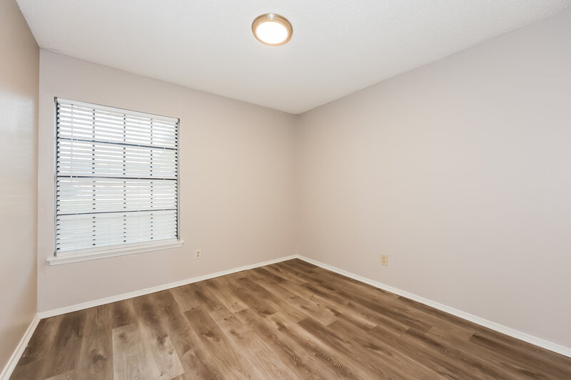 3,690/Mo, 116 Wildwood Dr Desoto, TX 75115 Bedroom View 3