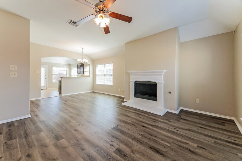 2,270/Mo, 1429 Hawk Valley Dr Little Elm, TX 75068 Living Room View