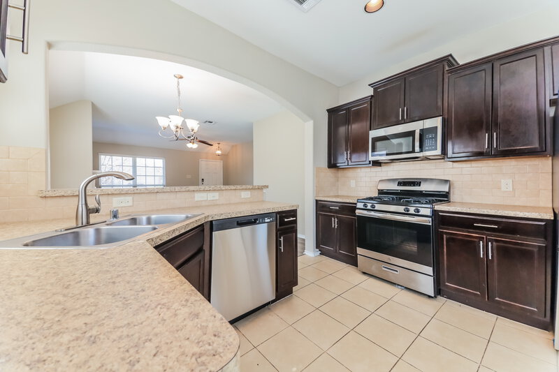 2,270/Mo, 1429 Hawk Valley Dr Little Elm, TX 75068 Kitchen View 2