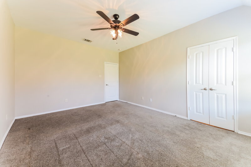 2,270/Mo, 1429 Hawk Valley Dr Little Elm, TX 75068 Main Bedroom View