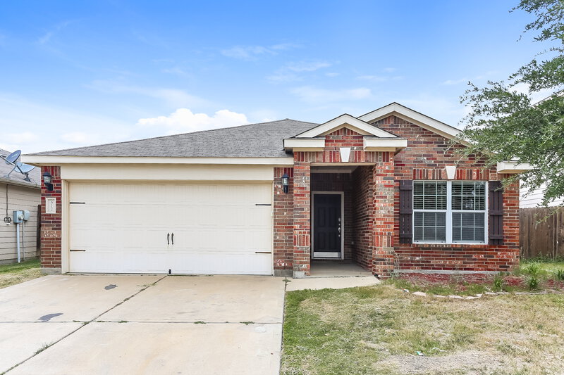1,765/Mo, 612 Hidden Dale Dr Fort Worth, TX 76140 External View