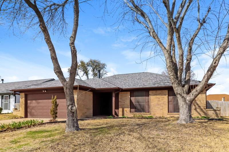 2,125/Mo, 536 N Park Drive Saginaw, TX 76179 External View