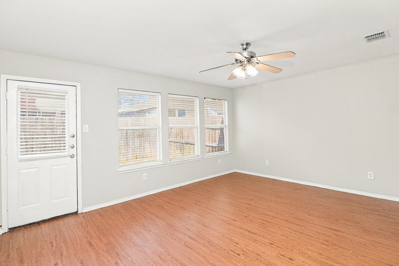 2,100/Mo, 2325 Northway Denton, TX 76207 Living Room View 2