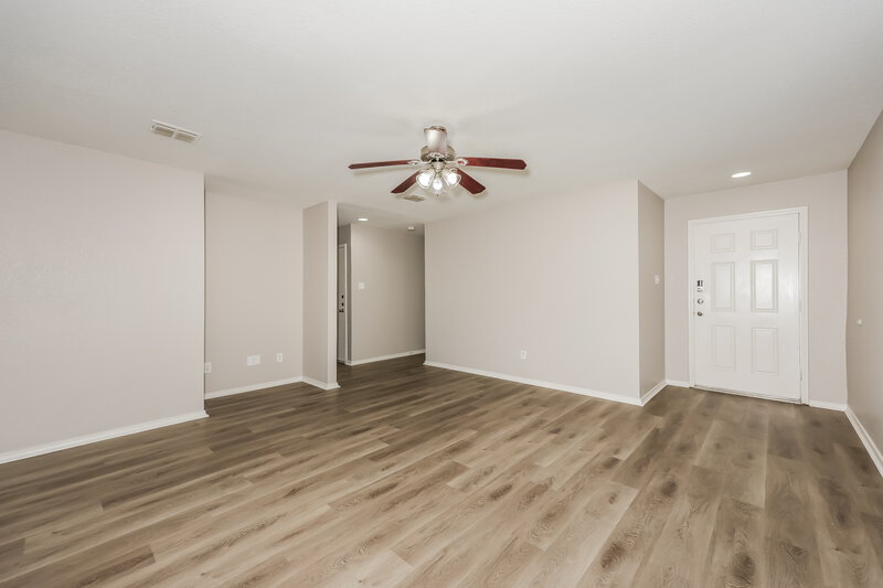 1,865/Mo, 1337 Castle Ridge Road Fort Worth, TX 76140 Living Room View