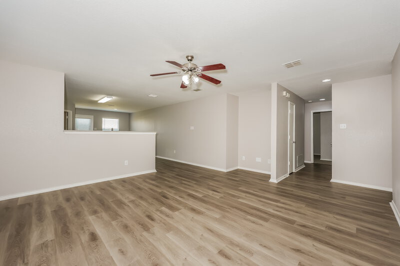 1,865/Mo, 1337 Castle Ridge Road Fort Worth, TX 76140 Living Room View 2