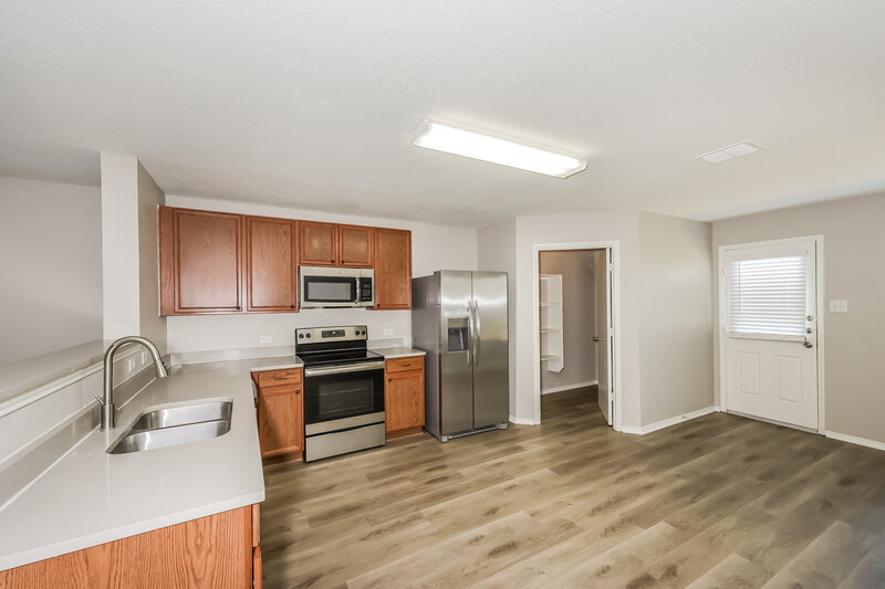 1,865/Mo, 1337 Castle Ridge Road Fort Worth, TX 76140 Kitchen View