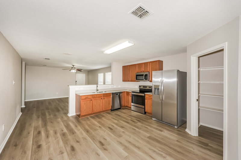 1,865/Mo, 1337 Castle Ridge Road Fort Worth, TX 76140 Kitchen View 2