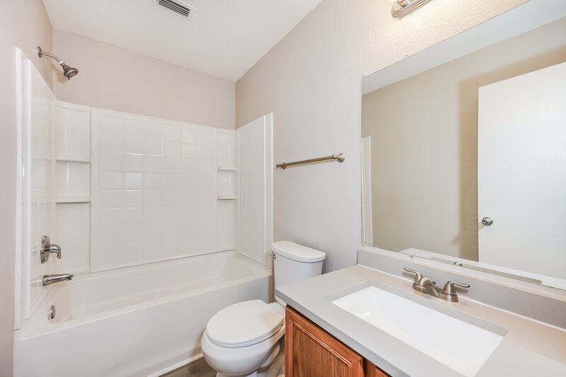 1,865/Mo, 1337 Castle Ridge Road Fort Worth, TX 76140 Bathroom View