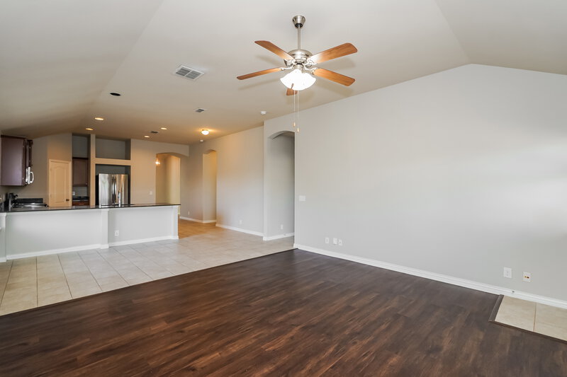2,180/Mo, 4933 Lemon Grove Dr Fort Worth, TX 76135 Living Room View 3