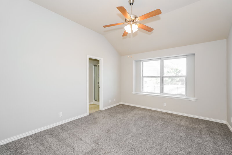 2,180/Mo, 4933 Lemon Grove Dr Fort Worth, TX 76135 Main Bedroom View 2