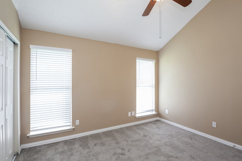 2,325/Mo, 814 Lovingham Drive Arlington, TX 76017 Master Bedroom View 2