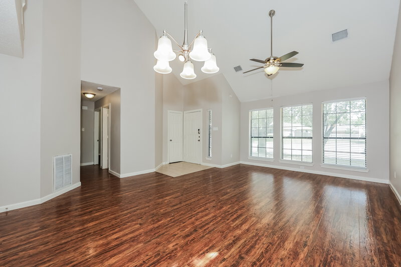 2,260/Mo, 657 Edgewood Dr Lancaster, TX 75146 Dining Room View