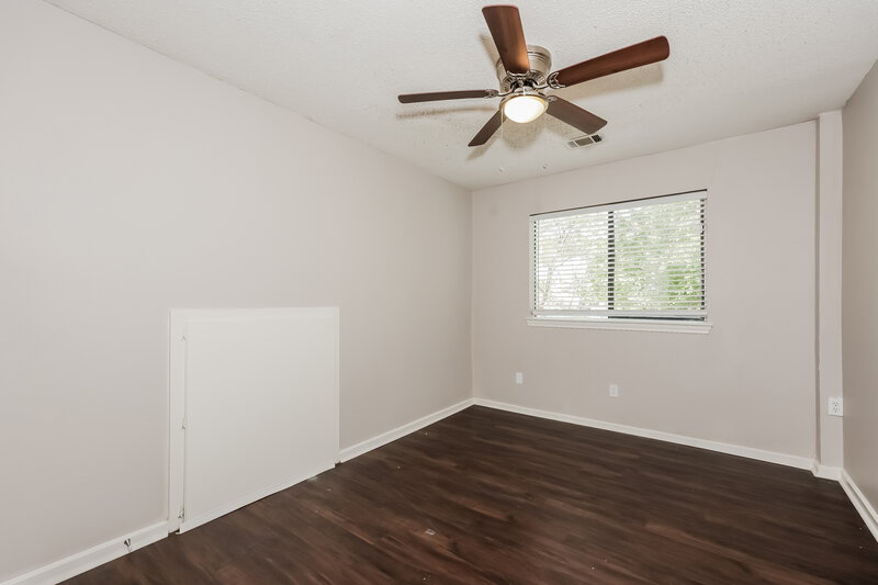 2,260/Mo, 657 Edgewood Dr Lancaster, TX 75146 Bedroom View 2