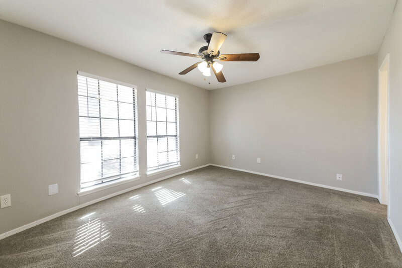 2,210/Mo, 1105 Greenbriar Ln Lancaster, TX 75146 Misc View 7