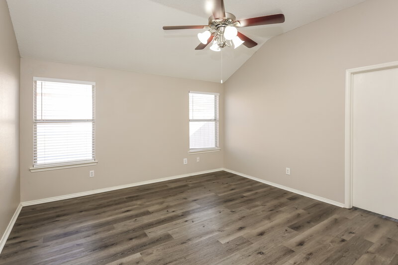 2,130/Mo, 828 Beaver Creek Dr Burleson, TX 76028 Bedroom View 4
